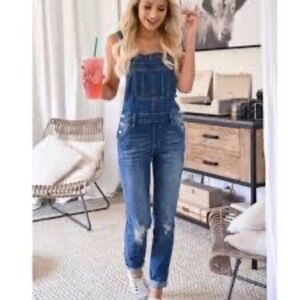KanCan Denim Distressed overalls like new size small